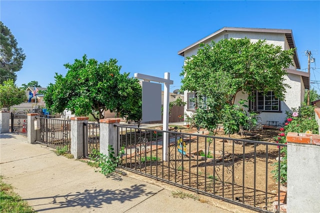 view of front of house