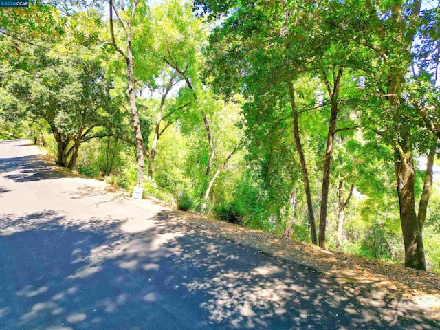 Listing photo 2 for 1800 Donald Dr, Moraga CA 94556