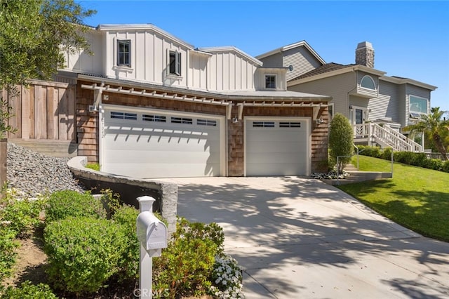 view of front of home featuring a garage