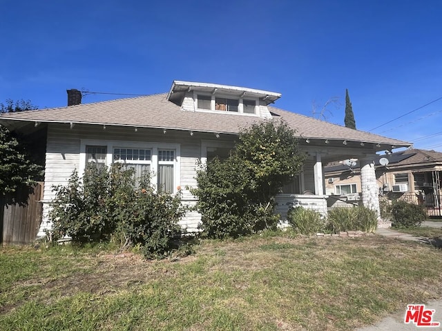 exterior space featuring a lawn