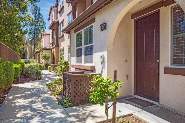 view of property entrance