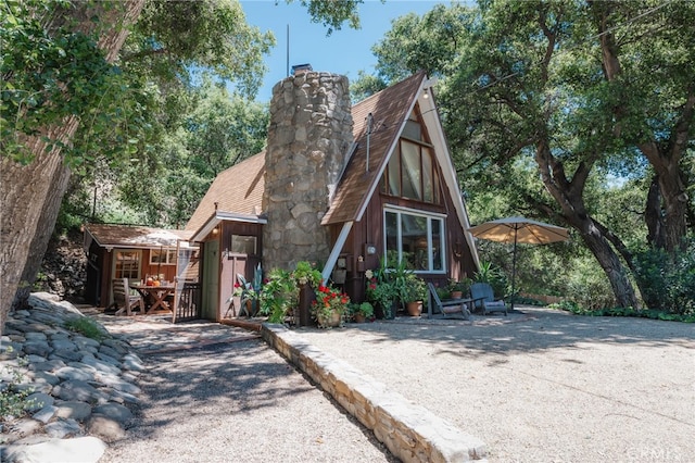 view of front of property