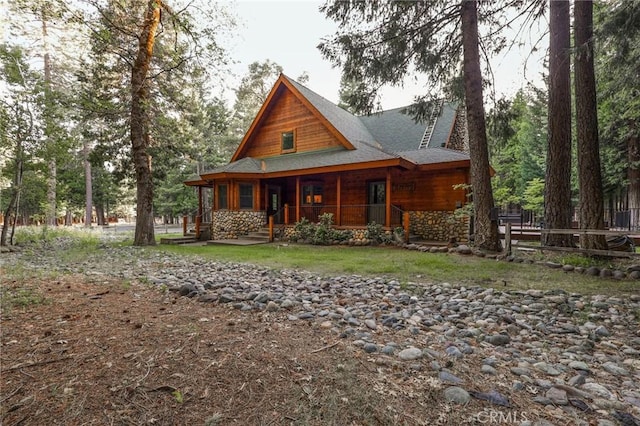 view of front of property featuring a porch