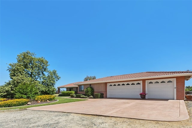 view of front facade with a garage