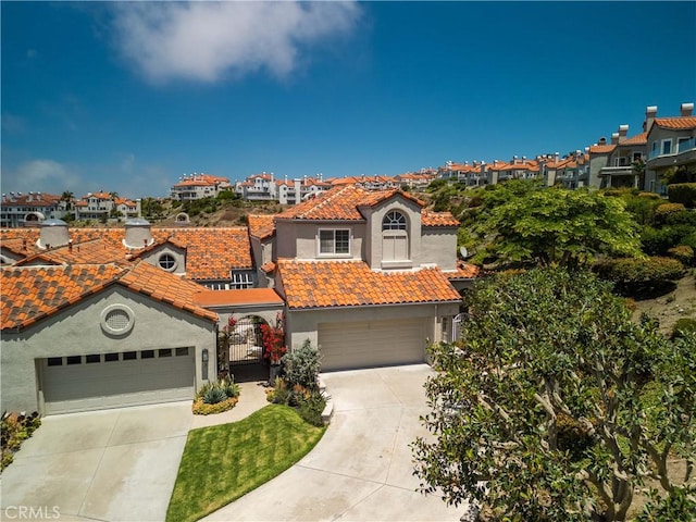 view of mediterranean / spanish-style home