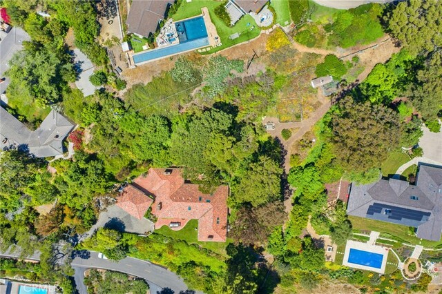 8 Quail Ridge Rd S, Rolling Hills, CA 90274 - aerial view of property and surrounding area featuring a pool