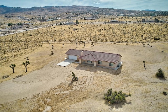 bird's eye view featuring a mountain view