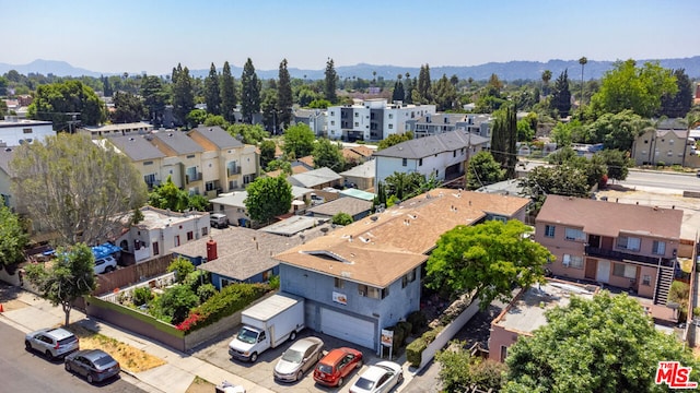 bird's eye view with a mountain view