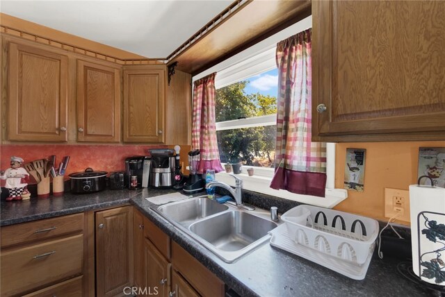 kitchen featuring sink