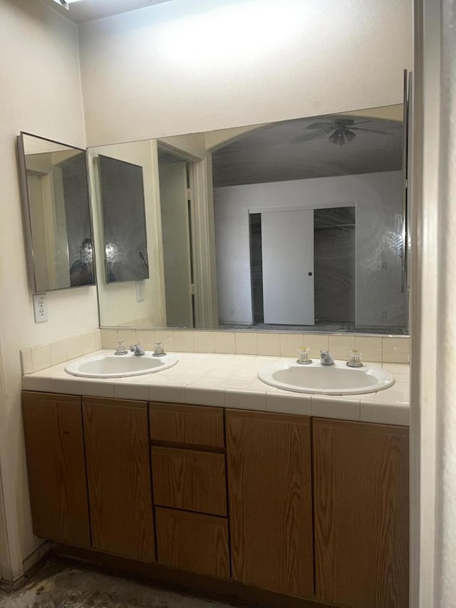 bathroom with vanity