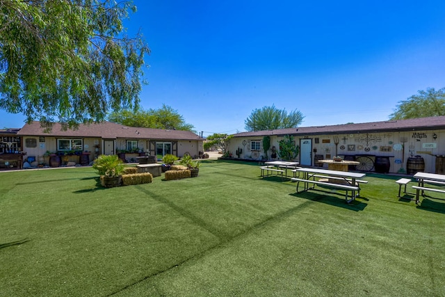 view of yard with a patio