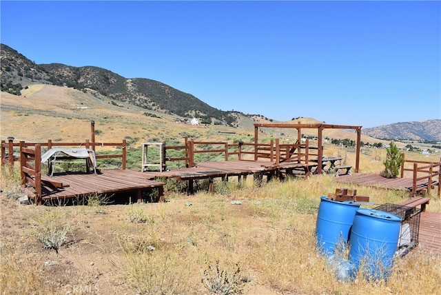 Listing photo 3 for 1 Ottawa Dr, Tehachapi CA 93561