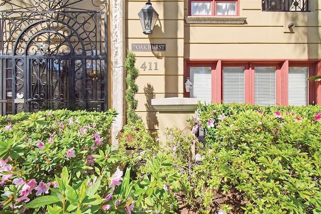 411 N Oakhurst Dr Unit 102, Beverly Hills, CA 90210 - photo 11