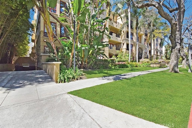 411 N Oakhurst Dr Unit 102, Beverly Hills, CA 90210 - photo 12