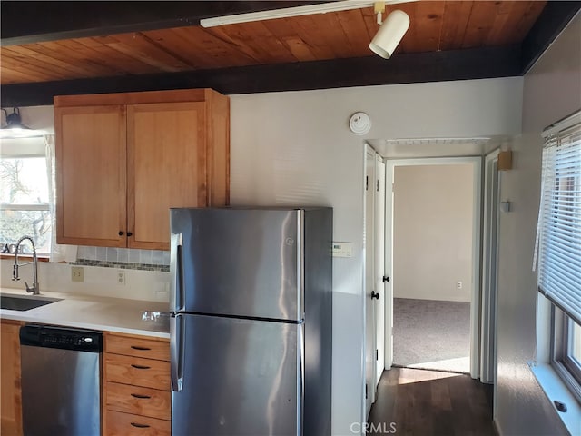 474 Whidbey Way, Morro Bay, CA 93442 - kitchen with stainless steel appliances, sink, wooden ceiling, and dark hardwood / wood-style flooring