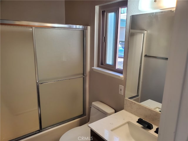 474 Whidbey Way, Morro Bay, CA 93442 - full bathroom featuring enclosed tub / shower combo, vanity, toilet, and a wealth of natural light
