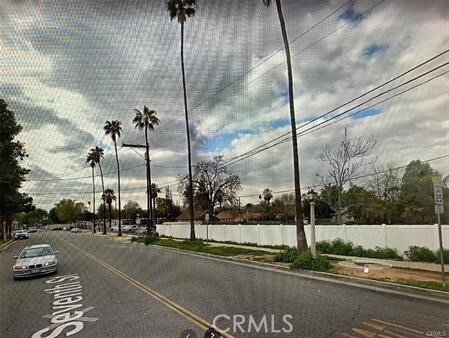 2125 7th St, Riverside, CA 92507