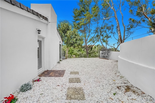 view of yard with a patio area