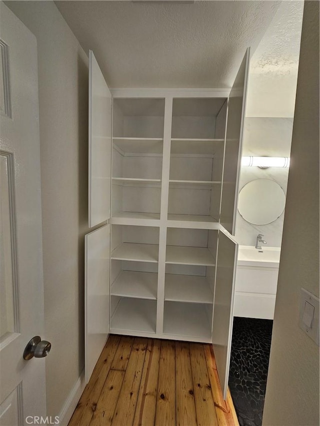 13921 Kornblum Unit 9, Hawthorne, CA 90250 - view of pantry