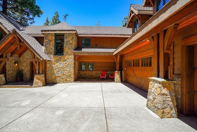 29130 Bald Eagle Rdg, Lake Arrowhead, CA 92352 - exterior space with a garage
