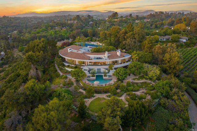 view of aerial view at dusk