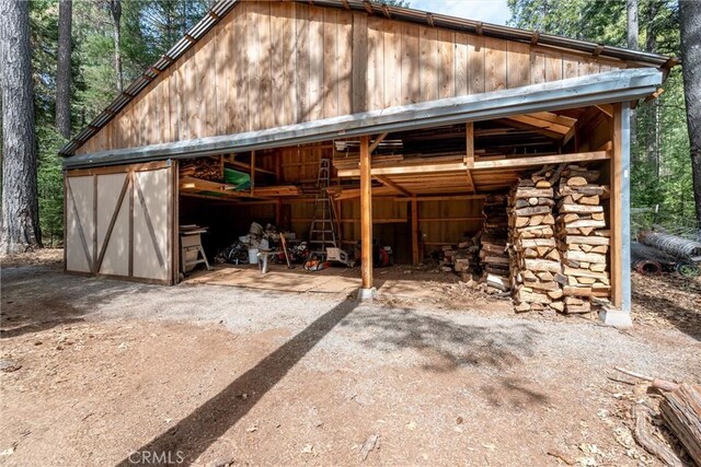 view of outbuilding