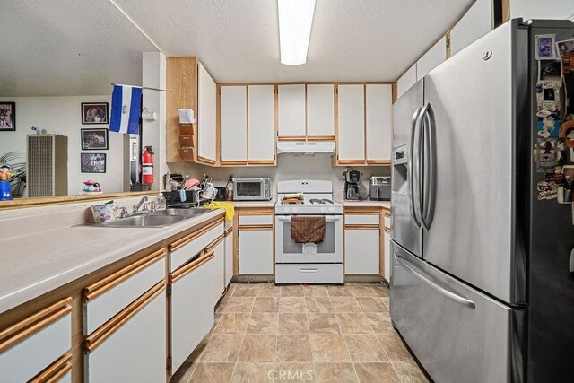 3024 Garnet Ln, Fullerton, CA 92831 - photo 20