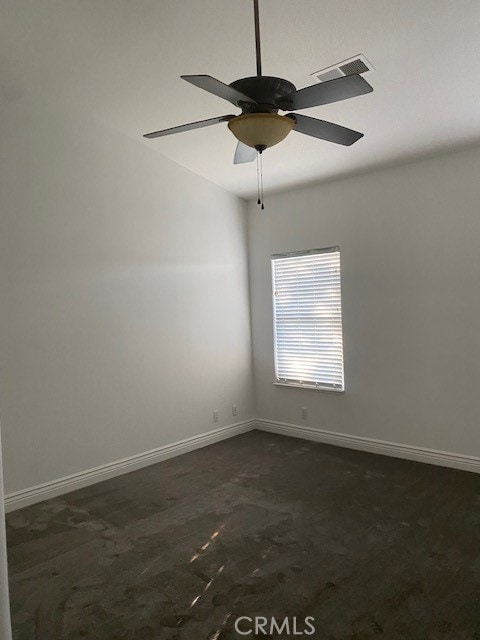 empty room with ceiling fan