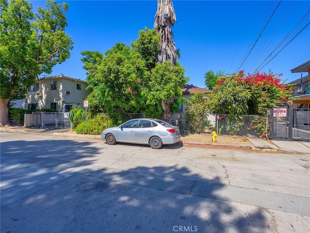 Listing photo 2 for 5150 Riverton Ave, North Hollywood CA 91601