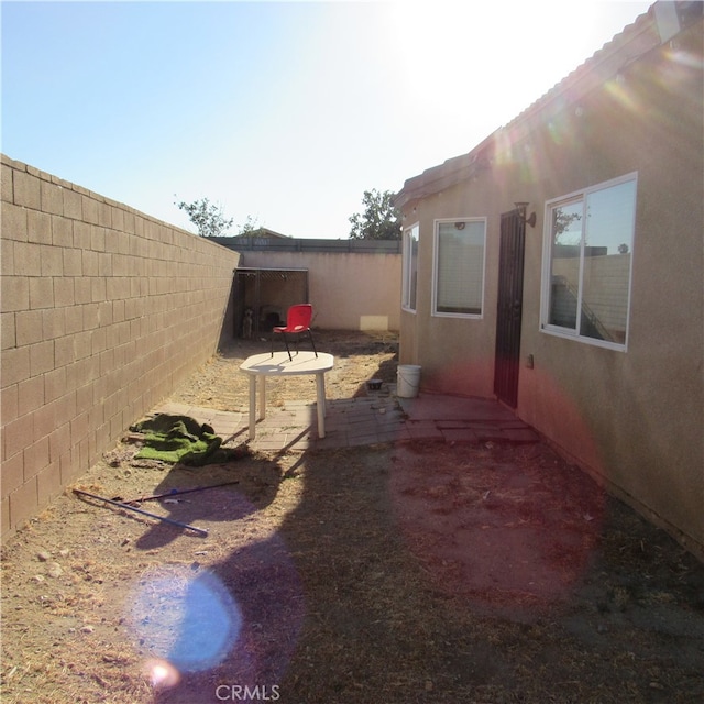 view of yard with a patio