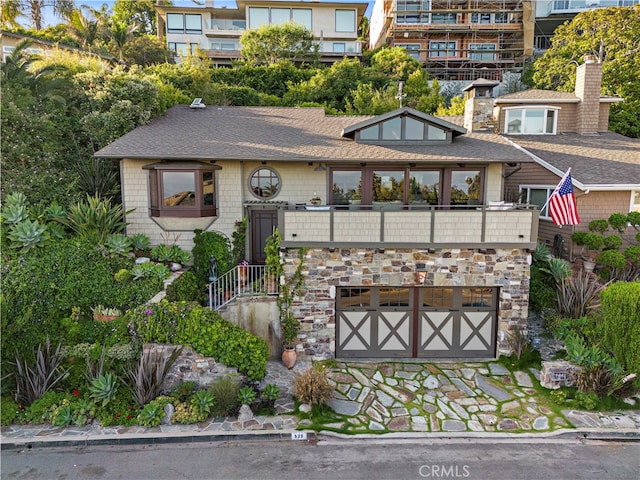 view of front of home featuring a garage