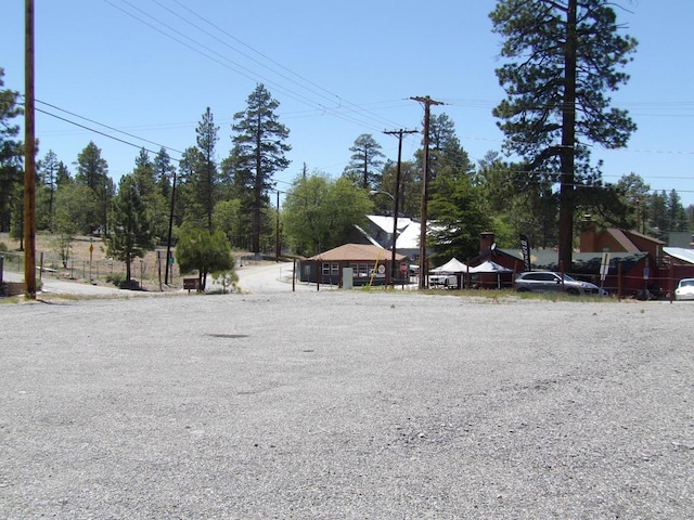 Listing photo 3 for 40318 Big Bear Blvd, Big Bear CA 92315