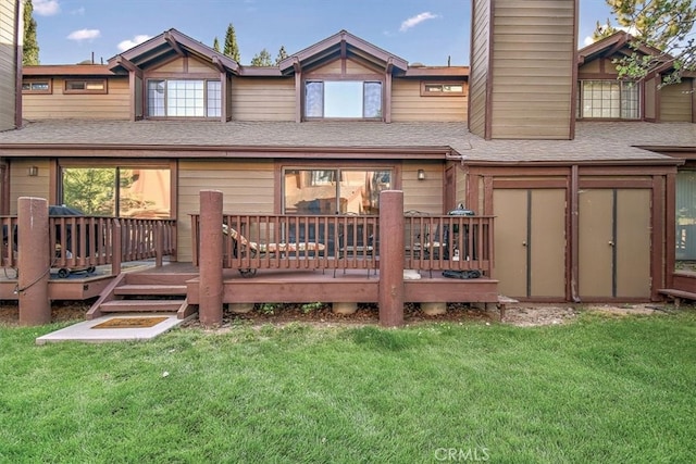 711 Cienega Rd Unit B, Big Bear Lake, CA 92315 - rear view of house featuring a yard and a deck