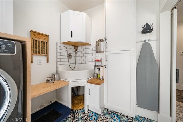 interior space featuring washer / clothes dryer