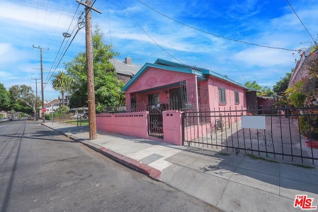 view of front of home