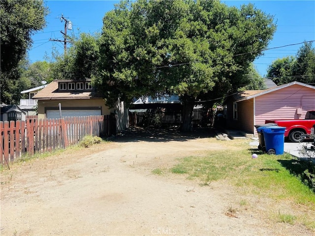 Listing photo 2 for 439 W Orange Grove Ave, Pomona CA 91768