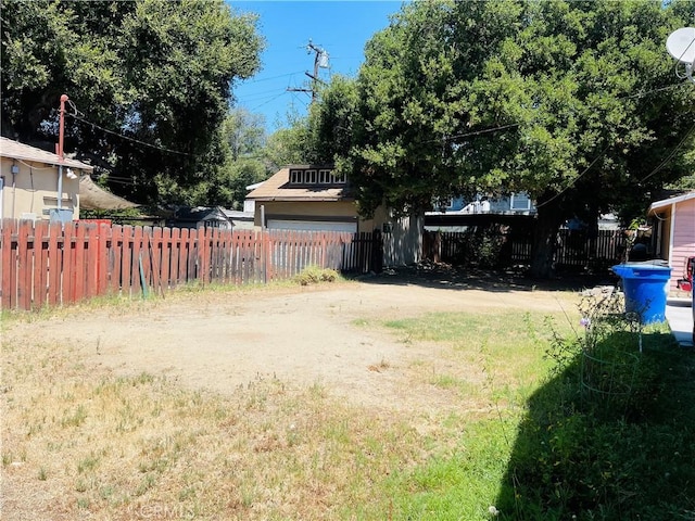 Listing photo 3 for 439 W Orange Grove Ave, Pomona CA 91768