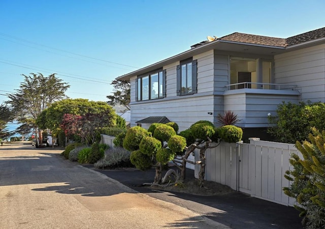 view of property exterior