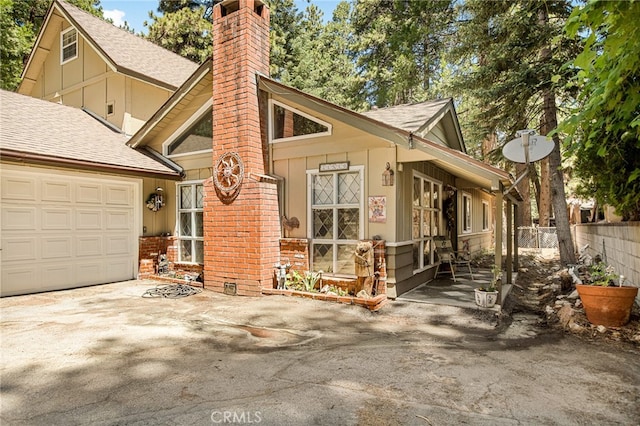 view of front of home featuring a garage