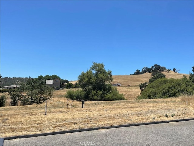 9999 Bluegill Dr, Paso Robles, CA 93446 - photo 2