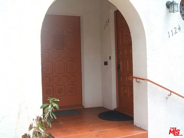 view of exterior entry