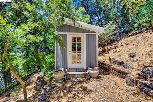 view of outbuilding