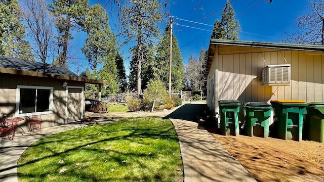 view of yard featuring a patio area