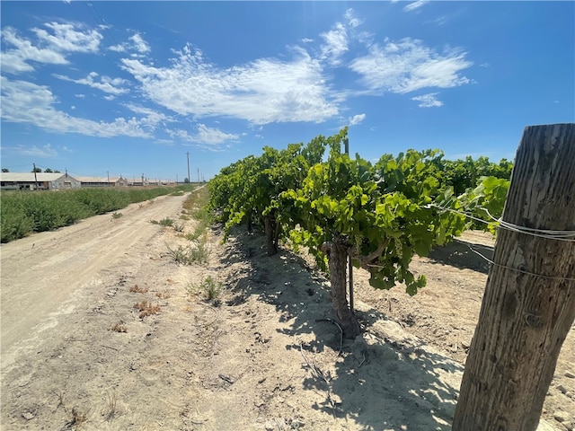 1 S Plumas Ave, Kerman, CA 93630