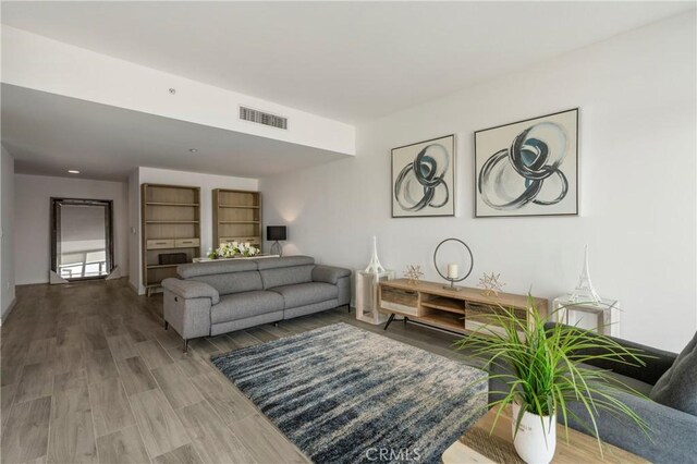 400 W Ocean Blvd Unit 1601, Long Beach, CA 90802 - living area with light wood finished floors
