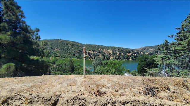 Listing photo 2 for 0 Grand Vw, Trail/High Trail Lake Hughes CA 93532