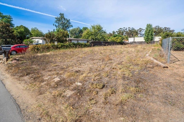 Listing photo 2 for 0 Raymond Ave, Ramona CA 92065