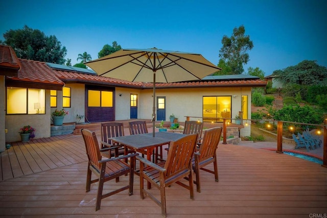 view of deck at dusk