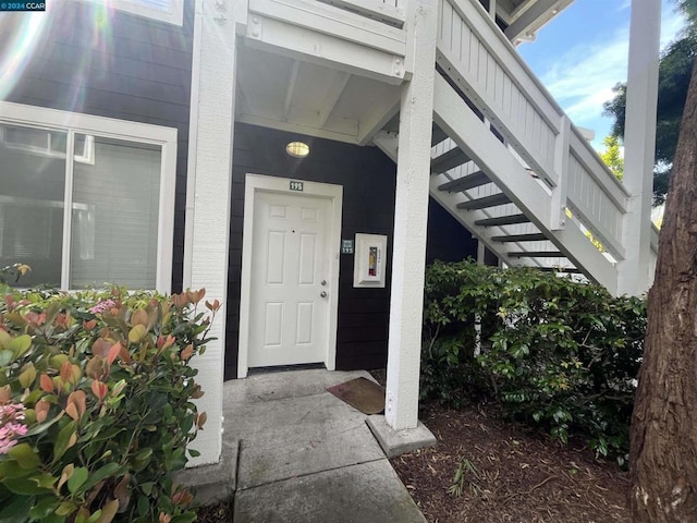 view of property entrance