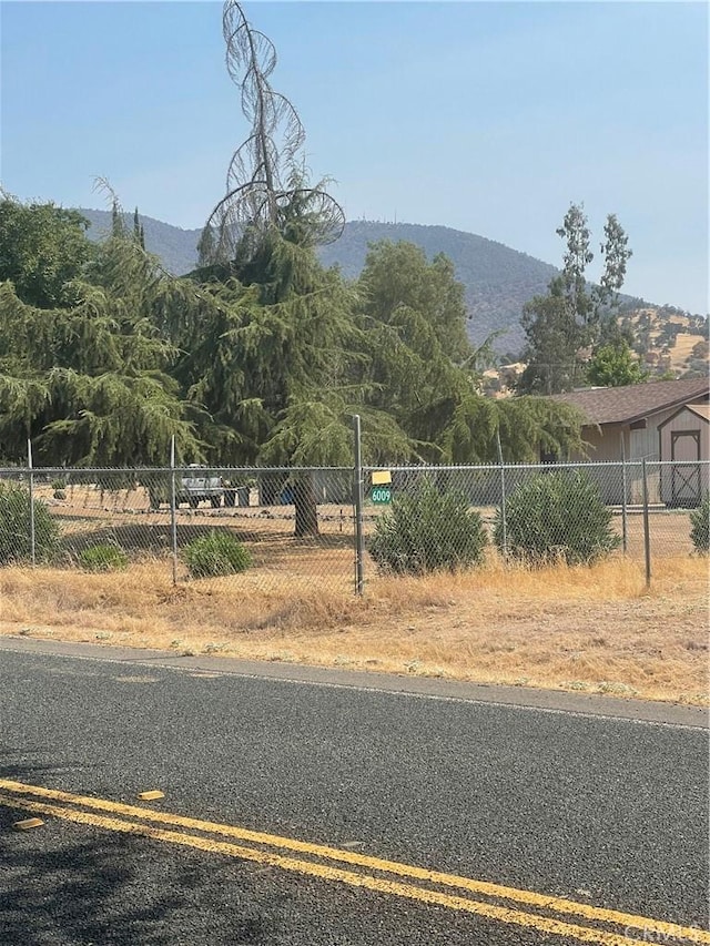 6009 Elwood Rd, Sanger, CA 93657 - view of mountain background